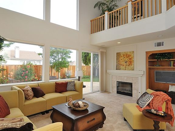 4th image of 2217 Woodbury Ln