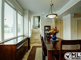 1308 Hubert St, Dallas, TX 75206