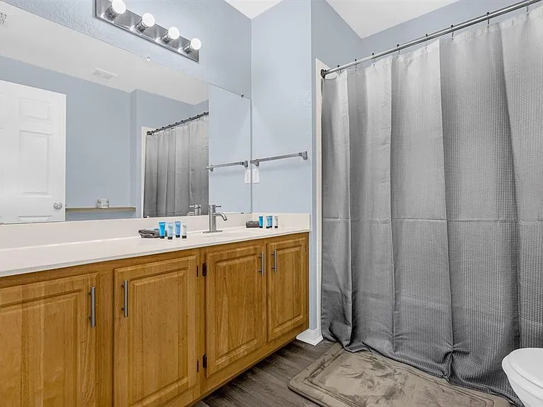 4013 Venetian Bay Dr #107 — Photo 20