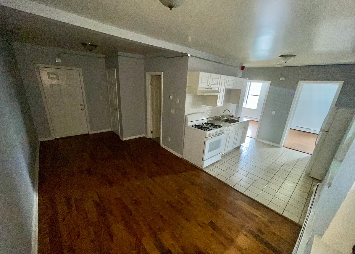 Building Photo - 2260 Fairfield Ave #2A