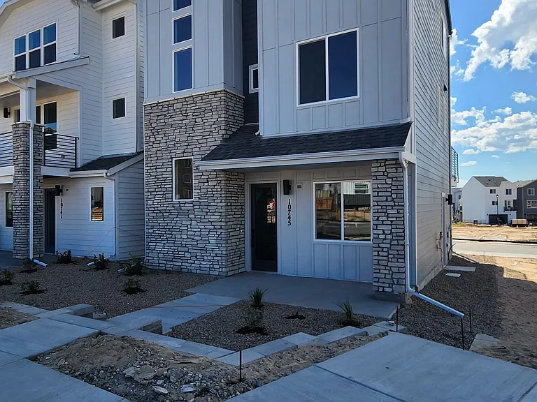 10745 Lewanee Point — Photo 22