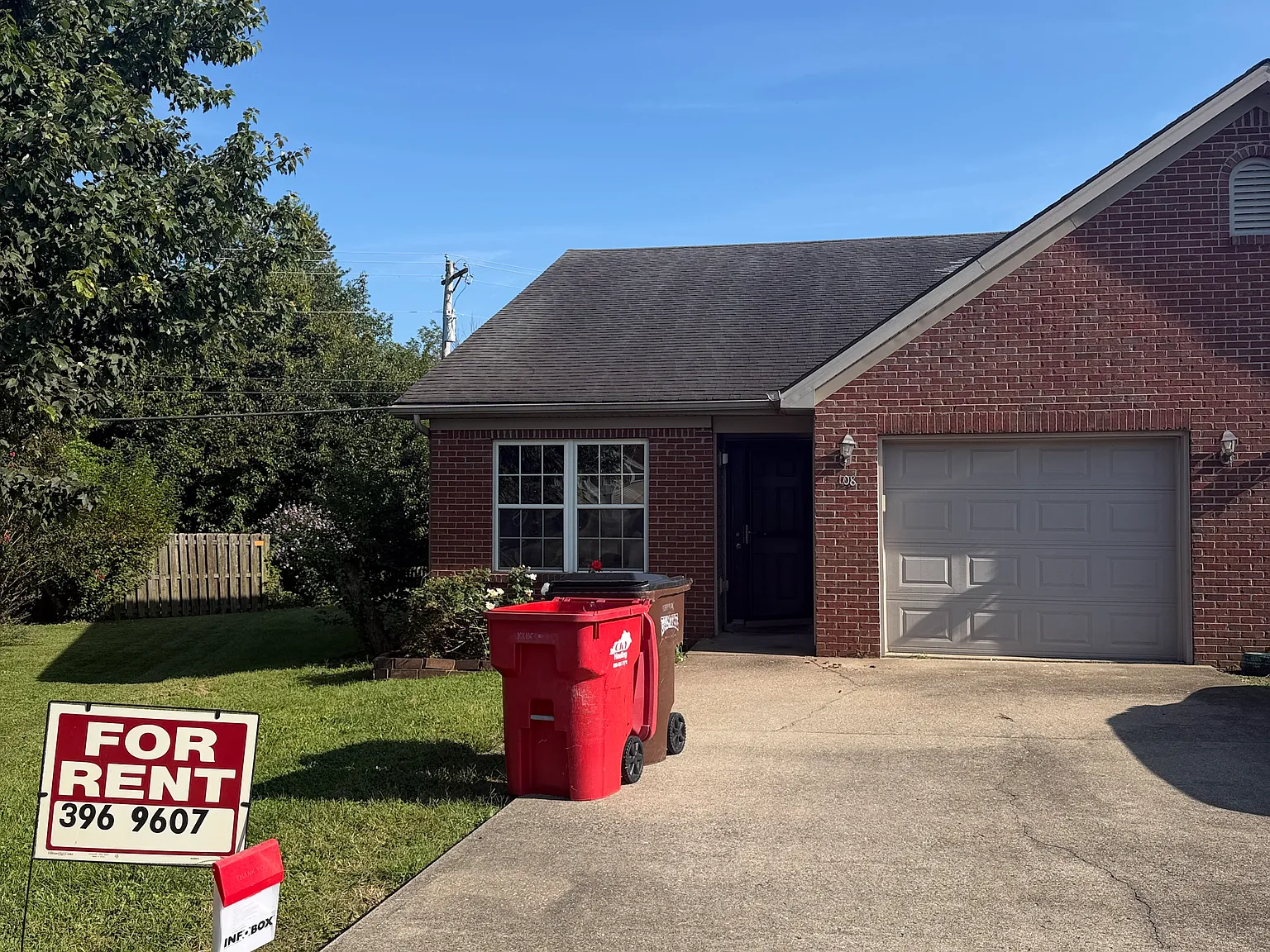 3 bed, 1083 sqft, $1,400 — Photo 1
