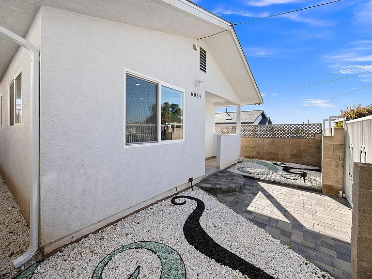 6059 Edgewater St — Photo 25