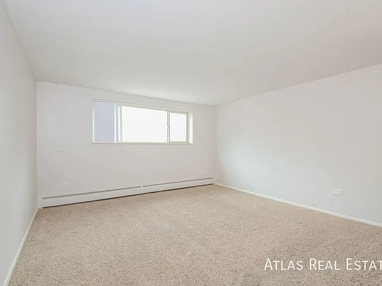 4993 N King St #303 — Photo 9
