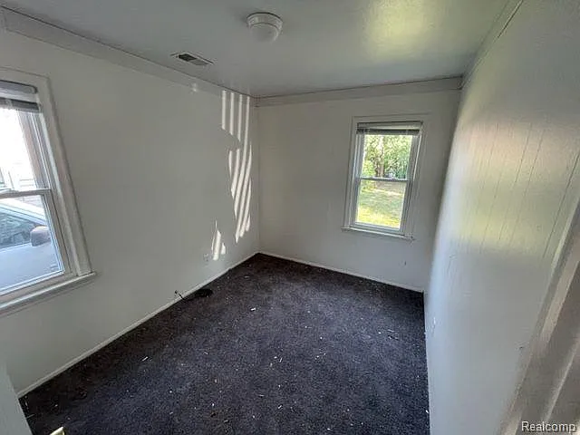 14325 Marshall Ave — Photo 9