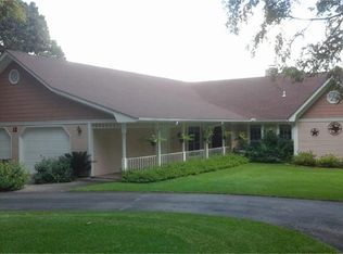 12 Broadmoor Dr, Trinity, TX 75862