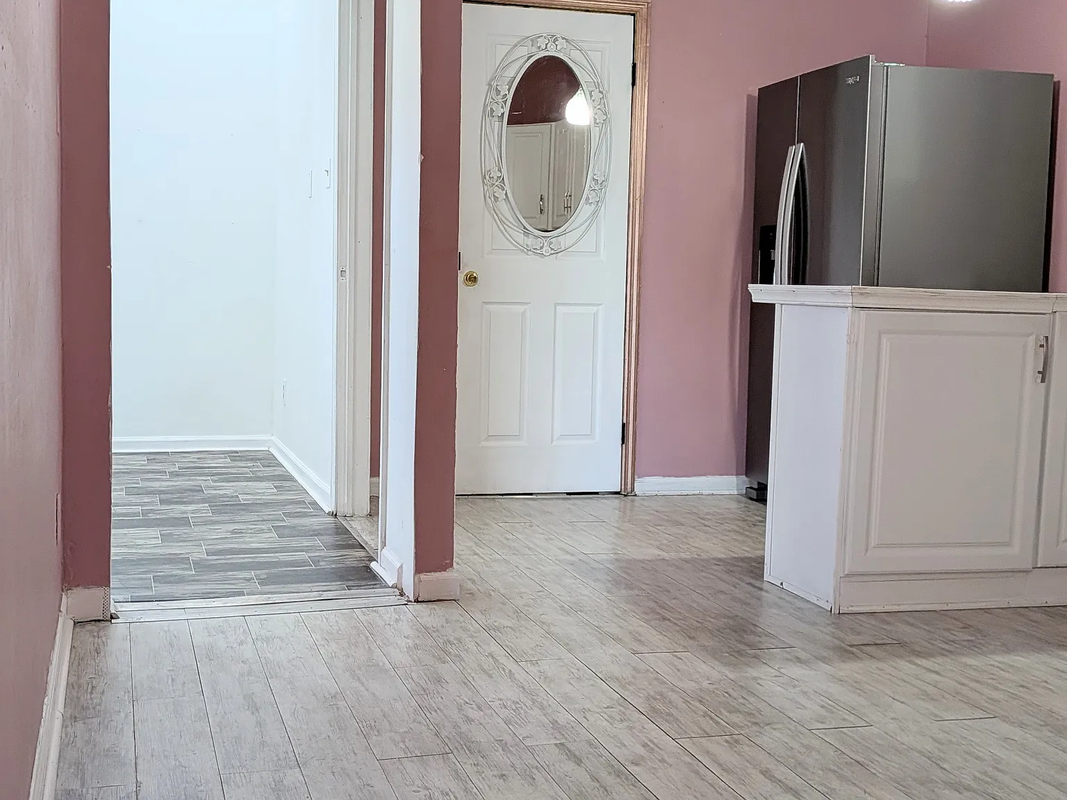 1 bed, 800 sqft, $1,050 — Photo 3