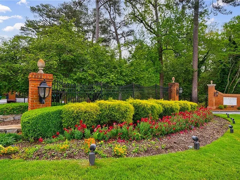 27306 Plantation Dr NE #306 — Photo 44