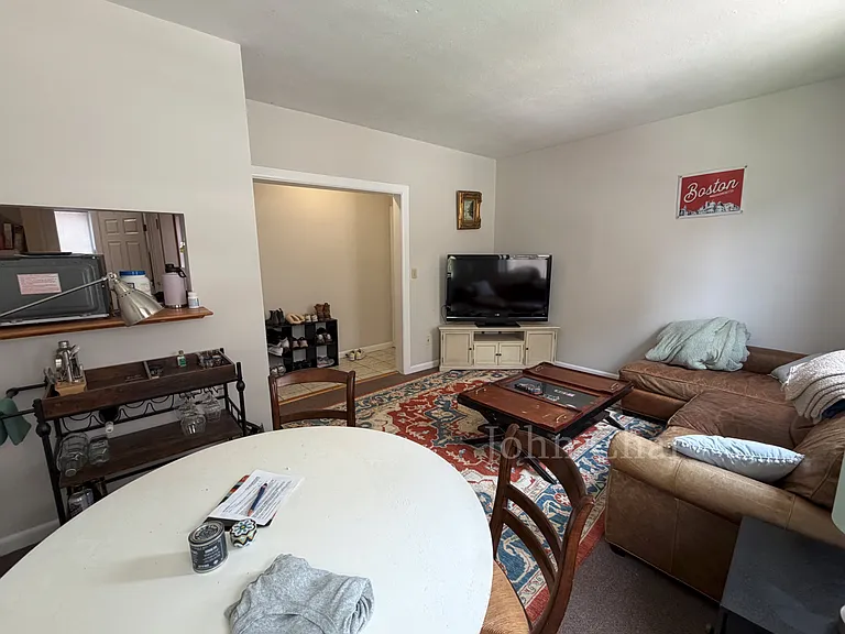 3 Sutherland Rd #4 — Photo 24