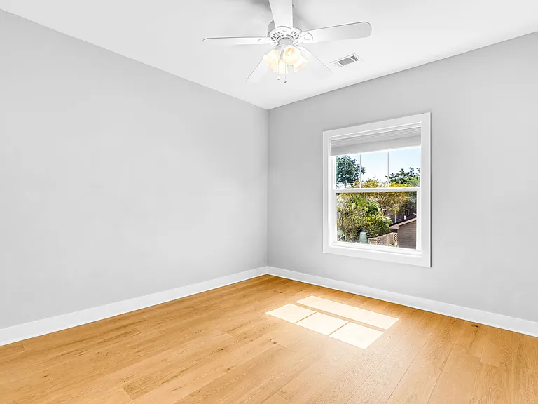 808 Willow St — Photo 13