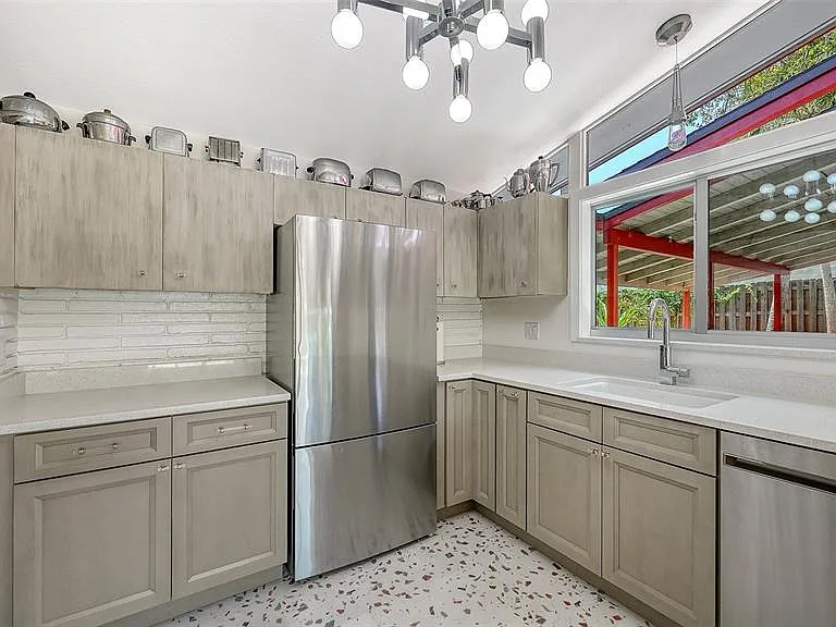 4830 Higel Ave — Photo 24