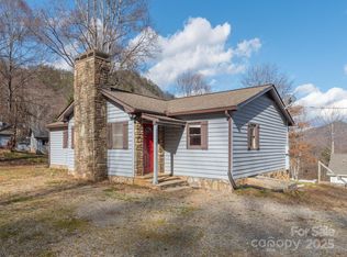 156 High Top Dr, Canton, NC 28716