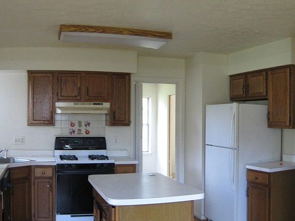 4th image of 9602 Merikern Ln