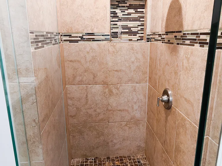 4249 Driscoll Dr — Photo 7