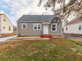 1419 Osceola Ave, Des Moines, IA 50316