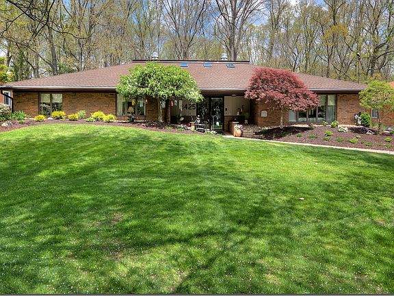 2nd image of 8425 Dalepoint Rd