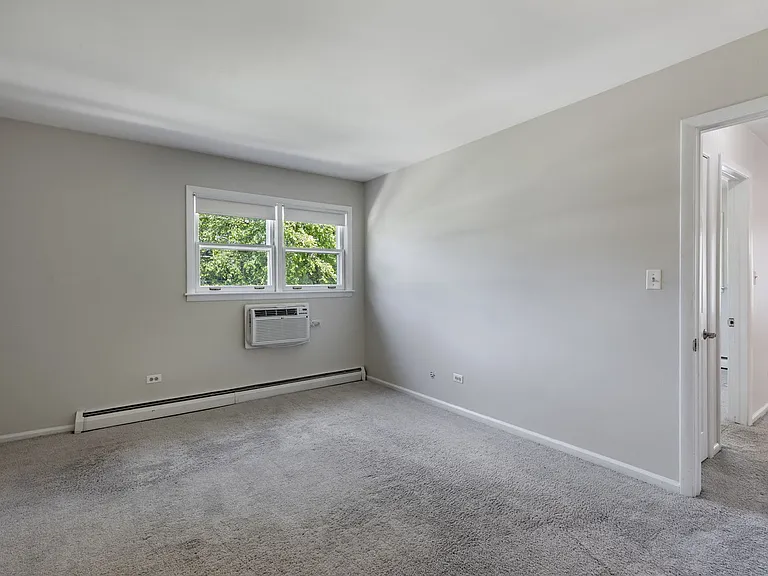 510 W Eastman St #2F — Photo 15