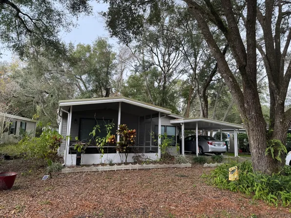 518 Leaf Cir, Deland, FL 32724