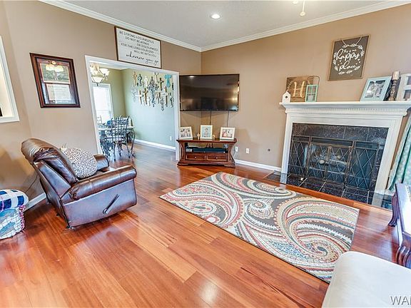 5th image of 3706 Green Brook Dr