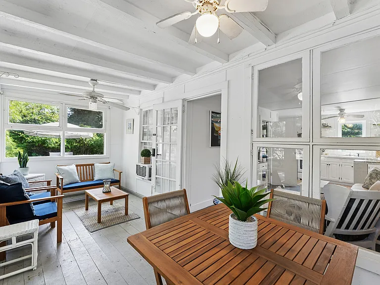 36 Lamb Ave — Photo 6