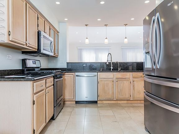 4th image of 9054 W Heathwood Cir #9054