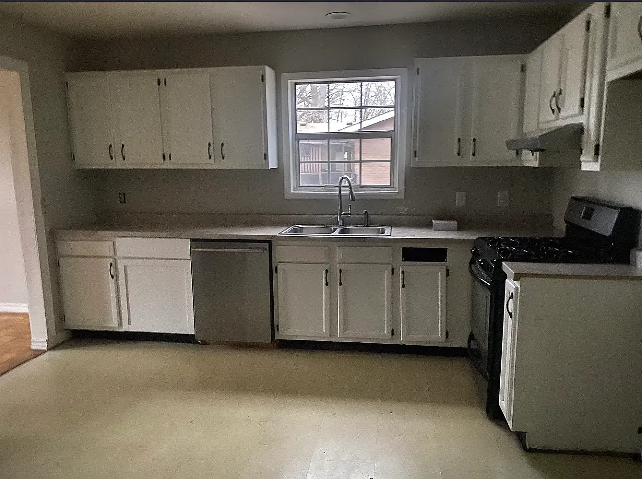 3 bed, 1480 sqft, $2,150 — Photo 3