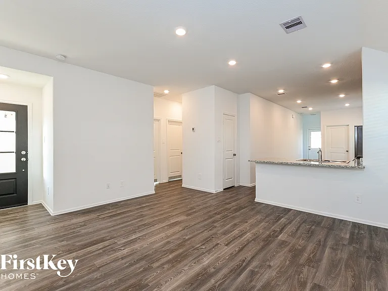18446 Summit Ranch Dr — Photo 5