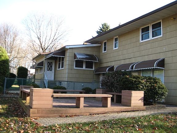5th image of 45 Glencrest Dr