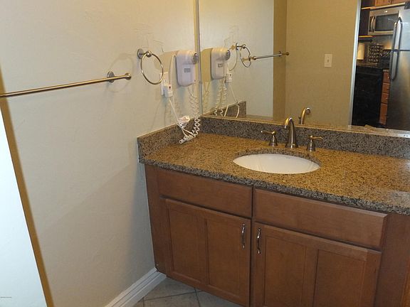 4th image of 310 Iron Horse Way #2044