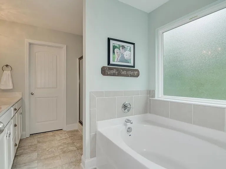 1554 Driftwood Ln — Photo 14