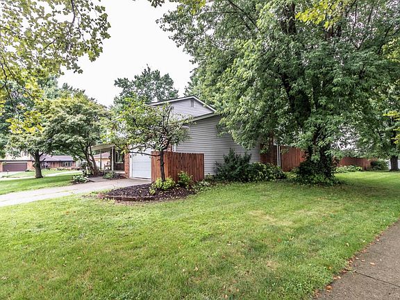 3rd image of 537 Rocky Fork Ct