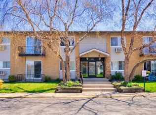 8828 N Leslie Ln APT 1F, Des Plaines, IL 60016