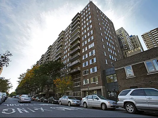 Rented by A&E Real Estate Management | media 10