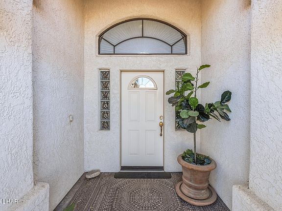 5th image of 2482 Frederick Ln