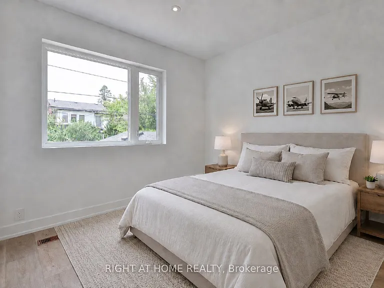 266 Indian Grv #LANEWAY HOUSE — Photo 11