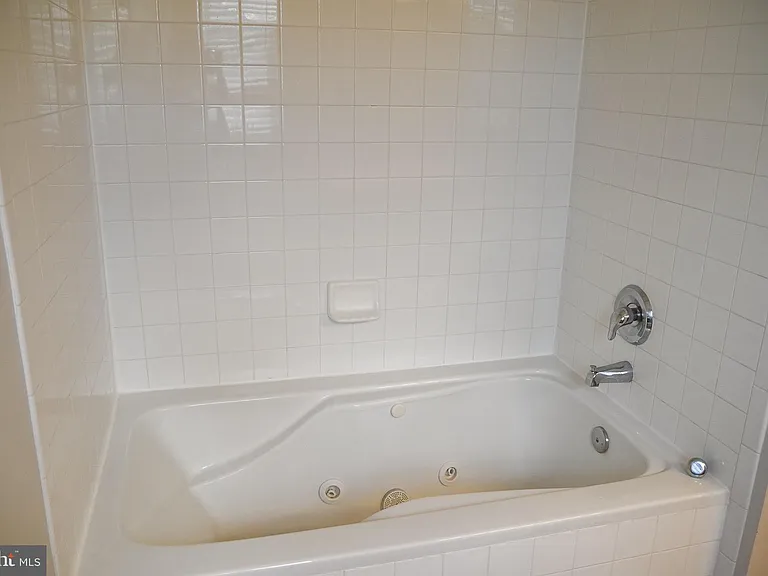 45511 Westmeath Way #D31 — Photo 11