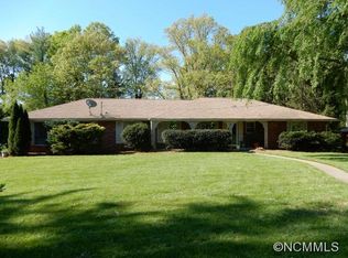 3 Briarcliff Dr, Asheville, NC 28803