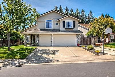 3rd image of 2311 Heron Ct
