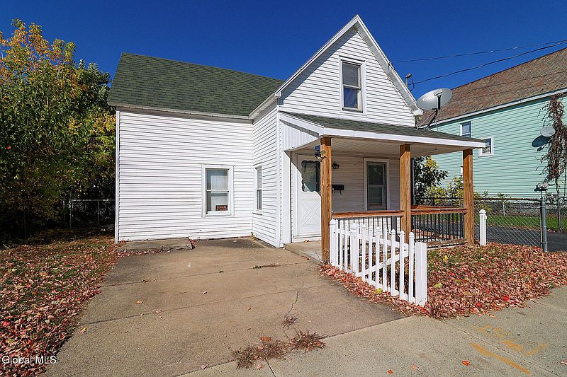 2nd image of 1337 8th Avenue