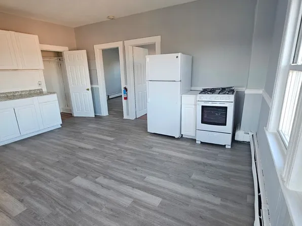 75 Clark St, New Britain, CT