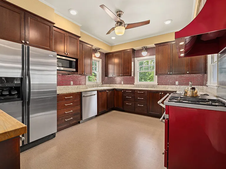 615 Prairie Creek Dr — Photo 8