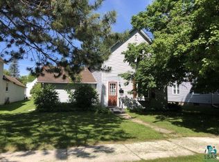 913 NW 2nd Ave, Grand Rapids, MN 55744