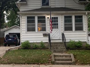 317 10th St NE, Mason City, IA 50401