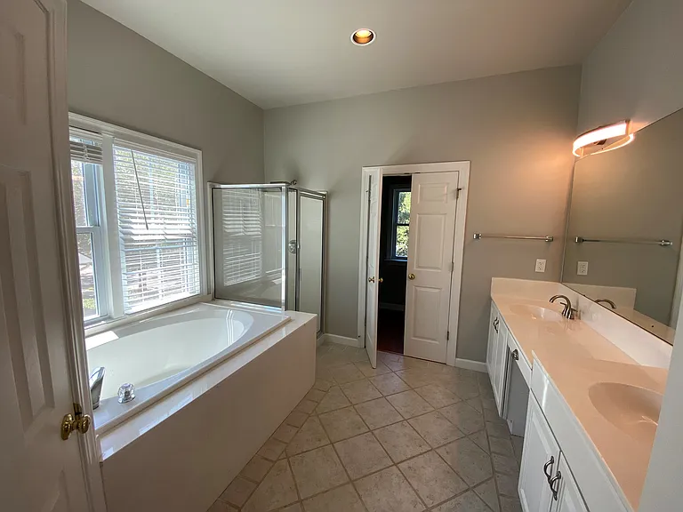 183 Scott St — Photo 12