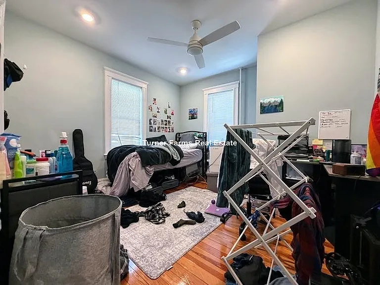 11 Burnham St — Photo 13
