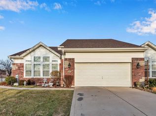 14781 Thornbird Manor Pkwy, Chesterfield, MO 63017
