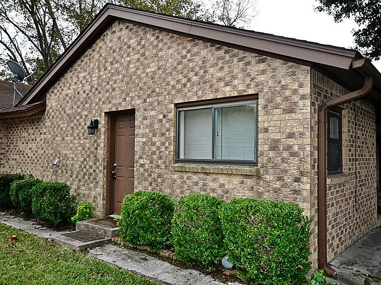 503 Lakeland Dr — Photo 1