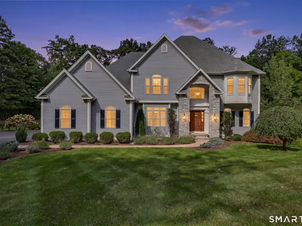 32 Guernsey Lane, Avon, CT 06001