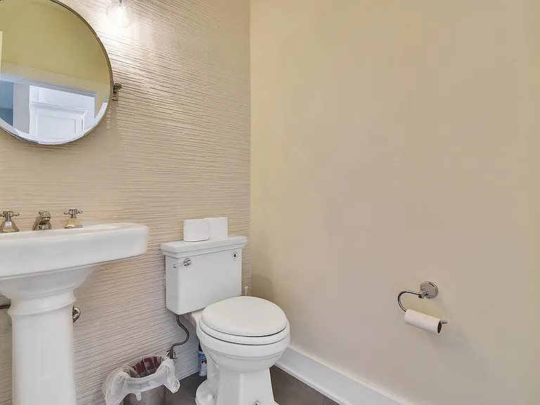 14 Lydia Dr — Photo 7