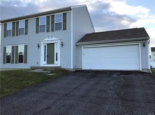 5544 Cairns Trl, Clay, NY 13041